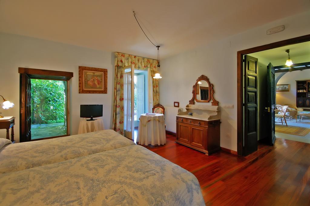 Casa Grande De Trives Bed & Breakfast Puebla de Trives Room photo
